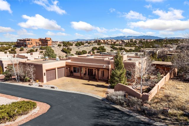 4 Calle Siete Casas, Santa Fe, NM 87507