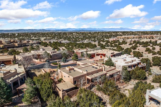 4 Calle Siete Casas, Santa Fe, NM 87507