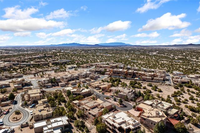 4 Calle Siete Casas, Santa Fe, NM 87507