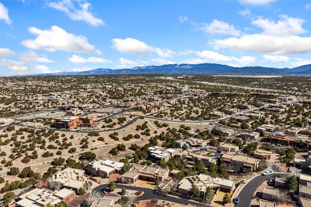 4 Calle Siete Casas, Santa Fe, NM 87507