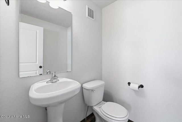 8081 N Woodworth ST, Post Falls, ID 83854