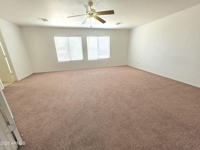 30469 N PLANTATION Drive, San Tan Valley, AZ 85143
