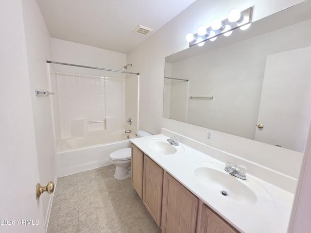 30469 N PLANTATION Drive, San Tan Valley, AZ 85143