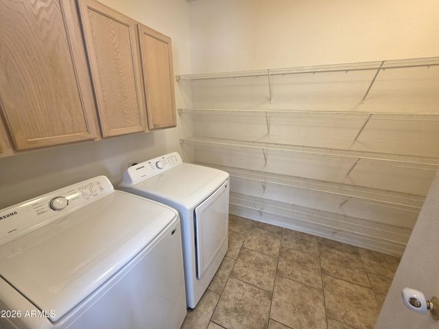 30469 N PLANTATION Drive, San Tan Valley, AZ 85143