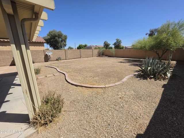 30469 N PLANTATION Drive, San Tan Valley, AZ 85143