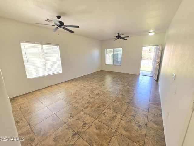 30469 N PLANTATION Drive, San Tan Valley, AZ 85143