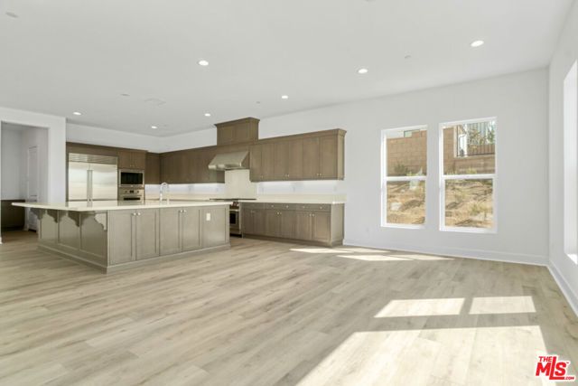 20534 Edgewood Court, Chatsworth (los Angeles), CA 91311