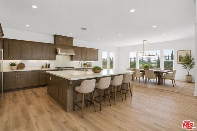 20534 Edgewood Court, Chatsworth (los Angeles), CA 91311
