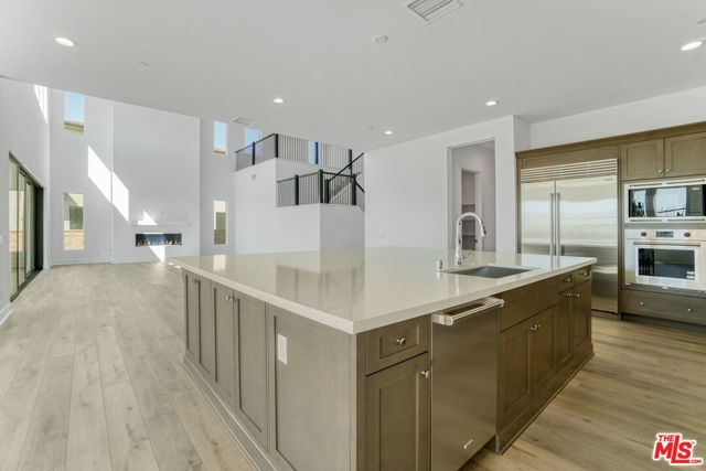 20534 Edgewood Court, Chatsworth (los Angeles), CA 91311