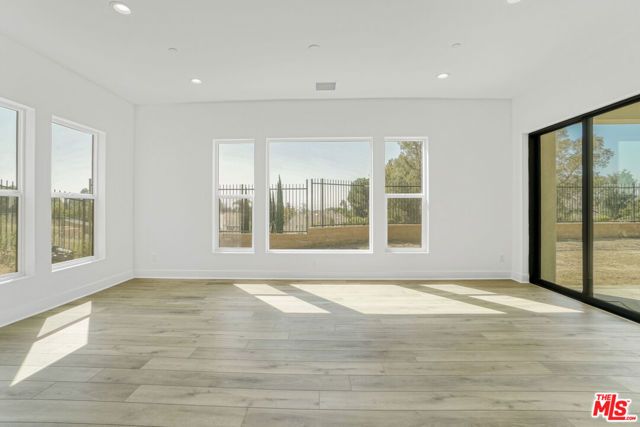 20534 Edgewood Court, Chatsworth (los Angeles), CA 91311