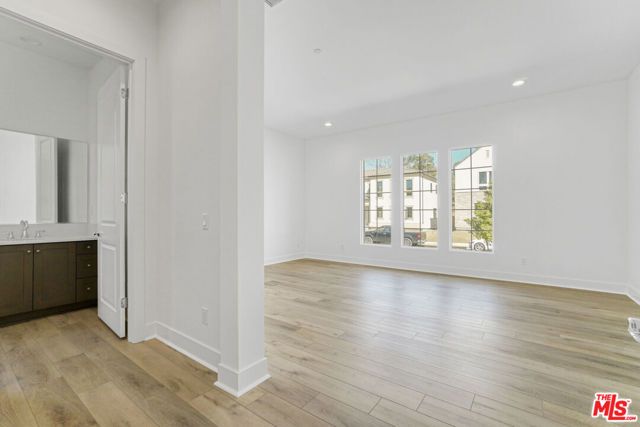 20534 Edgewood Court, Chatsworth (los Angeles), CA 91311