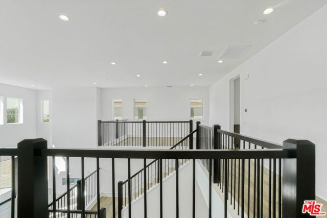 20534 Edgewood Court, Chatsworth (los Angeles), CA 91311