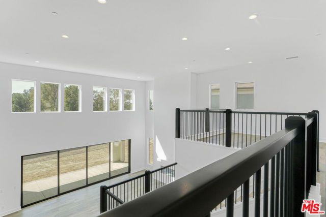 20534 Edgewood Court, Chatsworth (los Angeles), CA 91311