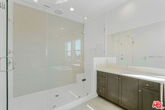 20534 Edgewood Court, Chatsworth (los Angeles), CA 91311
