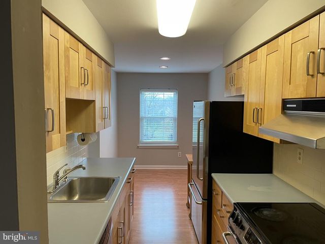 1430 WASHINGTON PL, Chesterbrook, PA 19087