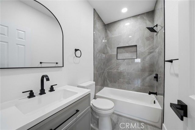 7221 Osbun, San Bernardino, CA 92404