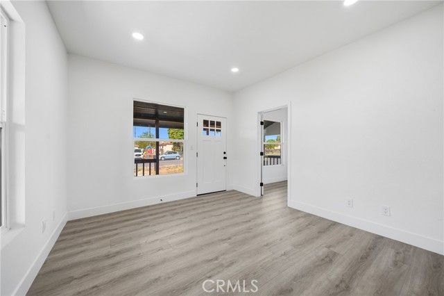 7221 Osbun, San Bernardino, CA 92404