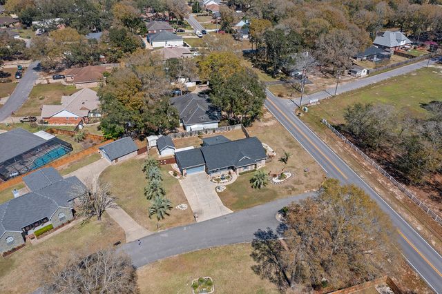 4559 Scarlet Drive, Crestview, FL 32539