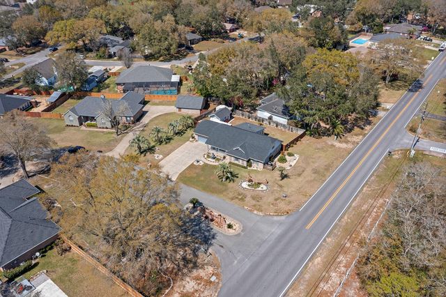 4559 Scarlet Drive, Crestview, FL 32539