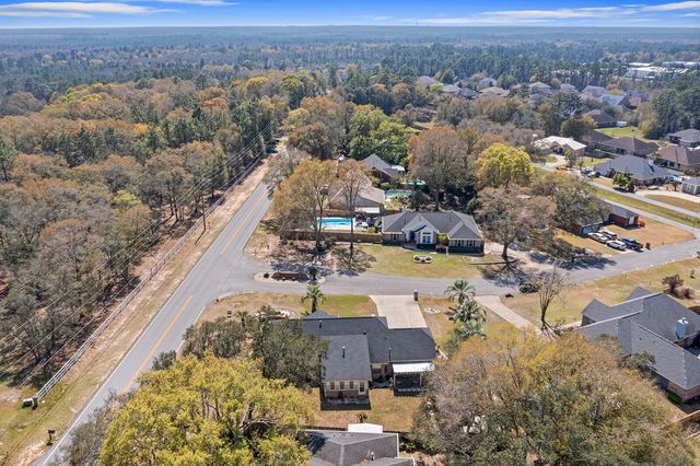 4559 Scarlet Drive, Crestview, FL 32539