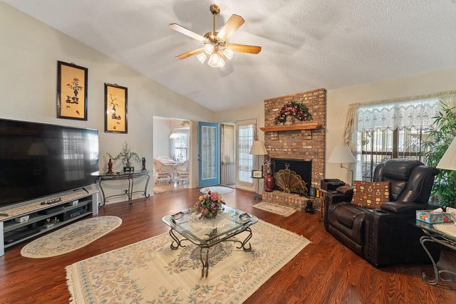 4559 Scarlet Drive, Crestview, FL 32539