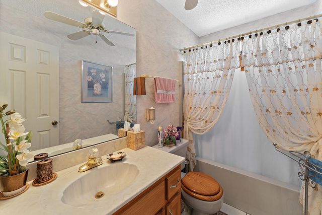 4559 Scarlet Drive, Crestview, FL 32539