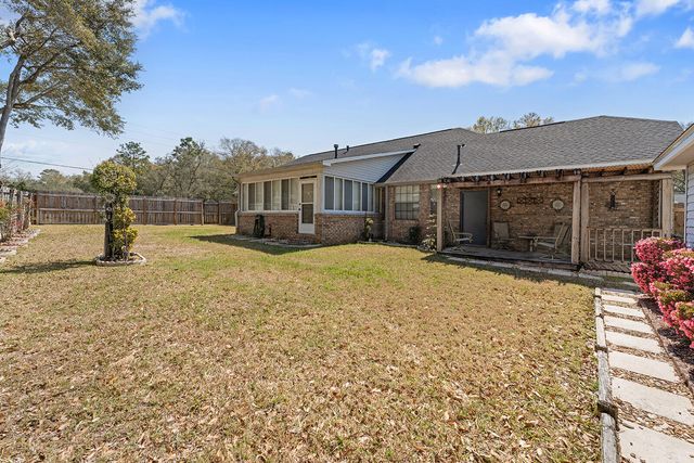 4559 Scarlet Drive, Crestview, FL 32539