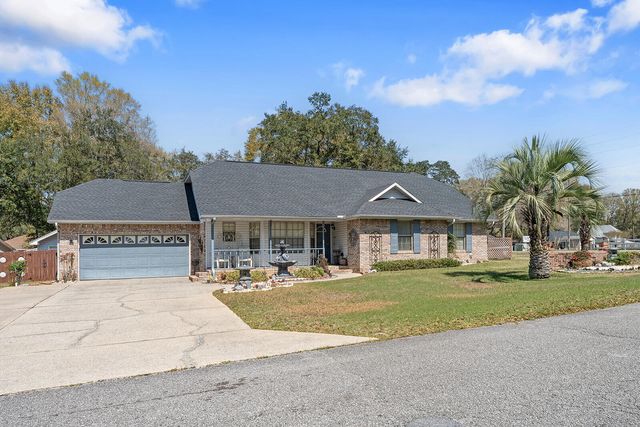 4559 Scarlet Drive, Crestview, FL 32539