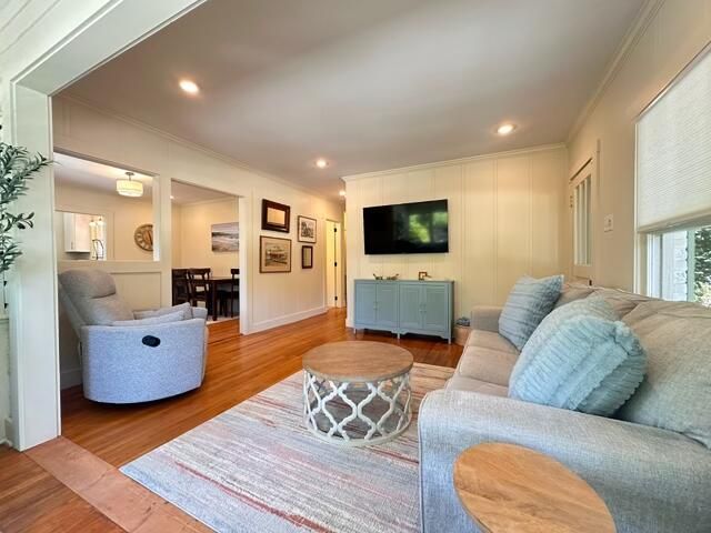 1150 Pleasant Pines Street, Mount Pleasant, SC 29464