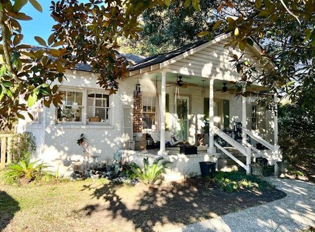 1150 Pleasant Pines Street, Mount Pleasant, SC 29464