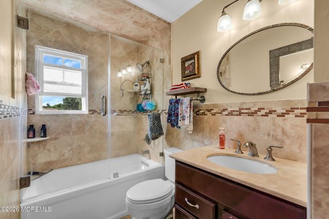 1332 5th Avenue, Toms River, NJ 08757