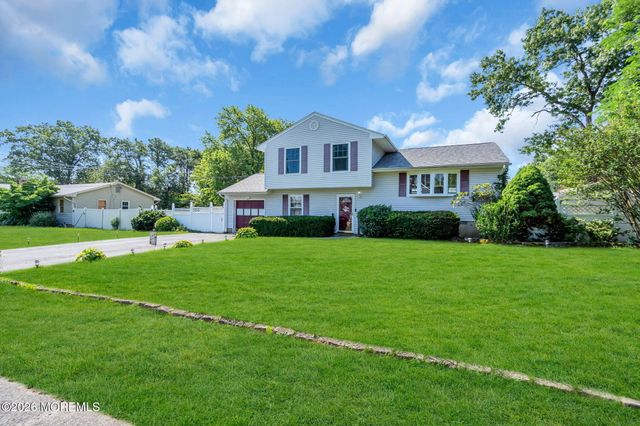 1332 5th Avenue, Toms River, NJ 08757