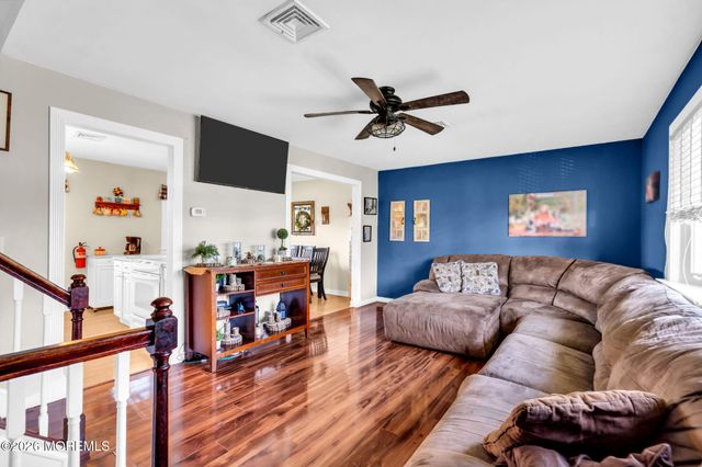 1332 5th Avenue, Toms River, NJ 08757