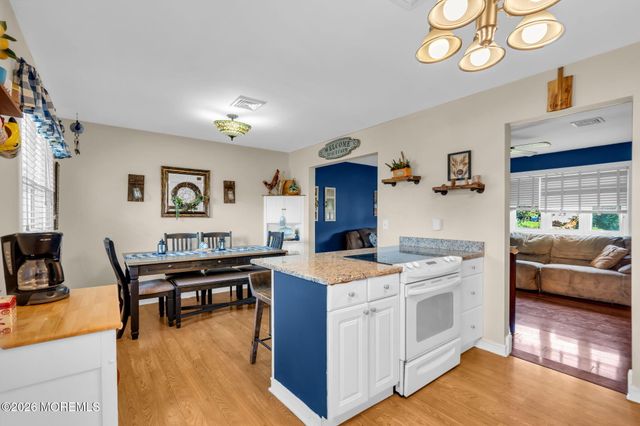 1332 5th Avenue, Toms River, NJ 08757