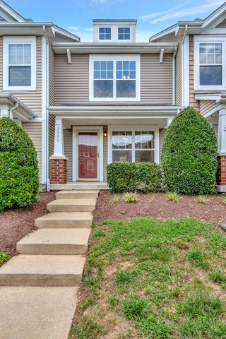 3395 Harpeth Springs Dr, Nashville, TN 37221