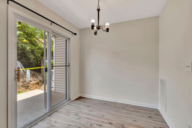 3395 Harpeth Springs Dr, Nashville, TN 37221