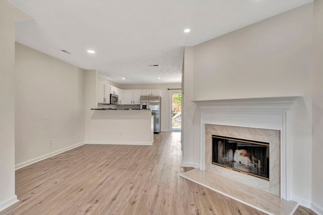 3395 Harpeth Springs Dr, Nashville, TN 37221