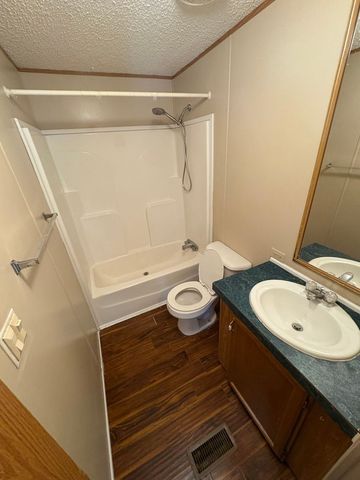735 Logue Rd, Mount Juliet, TN 37122