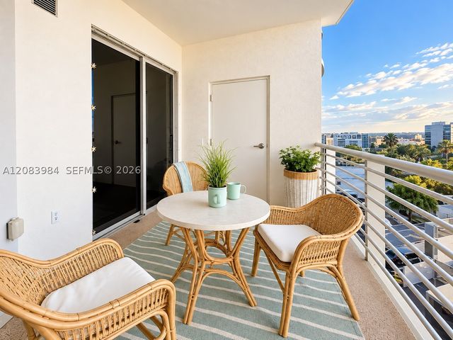 1830 Radius Dr 1102, Hollywood, FL 33020