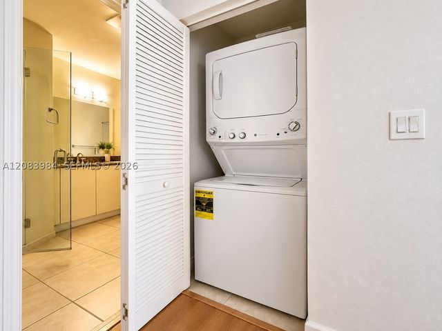 1830 Radius Dr 1102, Hollywood, FL 33020