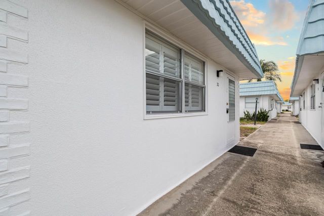 1801 BEDFORD LANE 30, Sun City Center, FL 33573