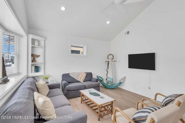 638A Redmond Avenue, Belmar, NJ 07719