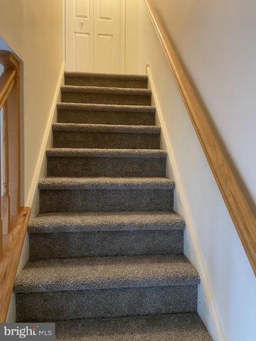 38 MAGNOLIA CT, Bordentown, NJ 08505