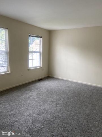 38 MAGNOLIA CT, Bordentown, NJ 08505