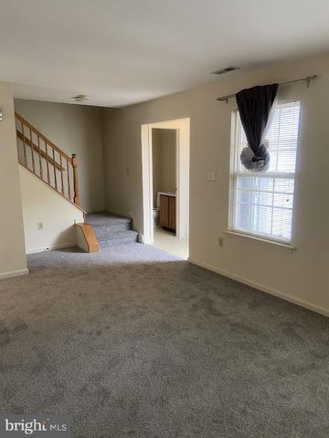 38 MAGNOLIA CT, Bordentown, NJ 08505