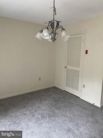 38 MAGNOLIA CT, Bordentown, NJ 08505