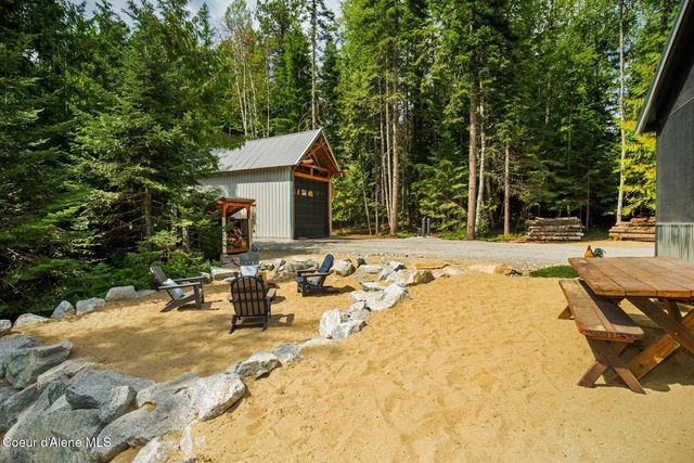 1042 N Wrenco Rd, Sandpoint, ID 83864