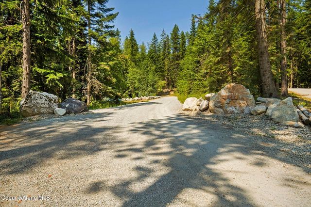 1042 N Wrenco Rd, Sandpoint, ID 83864