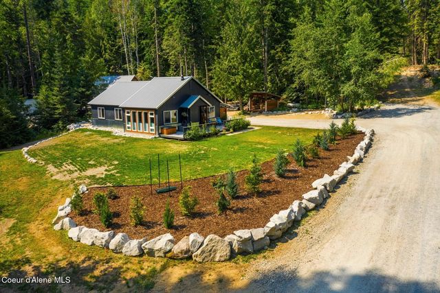 1042 N Wrenco Rd, Sandpoint, ID 83864