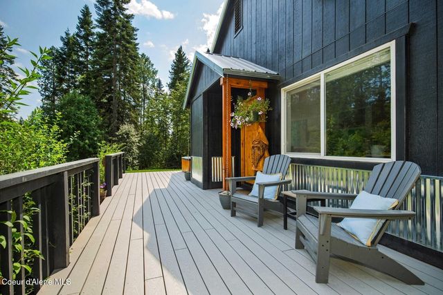 1042 N Wrenco Rd, Sandpoint, ID 83864